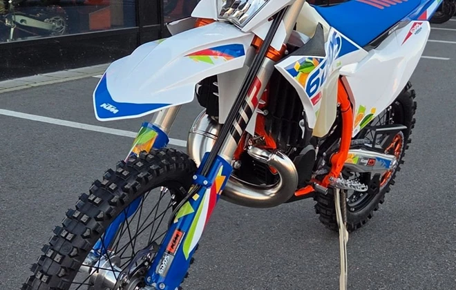 KTM 300 EXC SIX DAYS