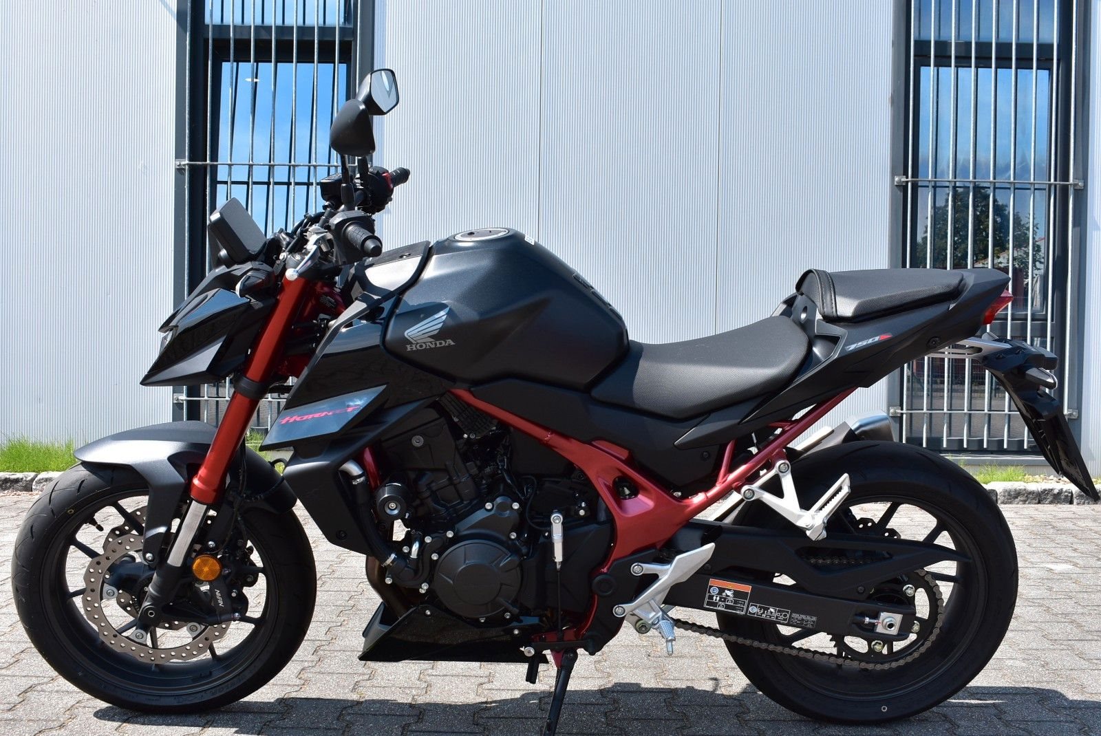 Honda CB750 Hornet E-Clutch