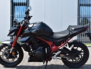 Honda CB750 Hornet E-Clutch