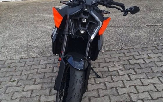 Gebrauchtmotorrad KTM 990 Duke - Bild 2