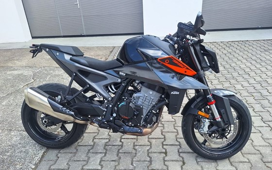 Gebrauchtmotorrad KTM 990 Duke - Bild 3