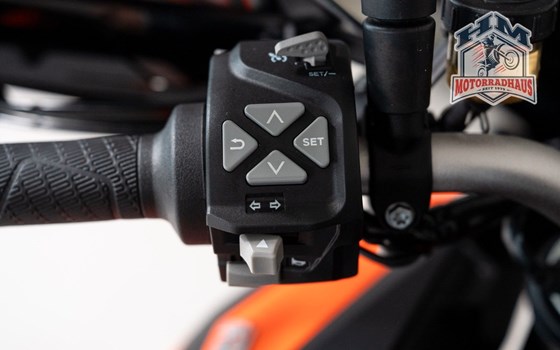 Gebrauchtmotorrad KTM 1290 Super Duke GT - Bild 11