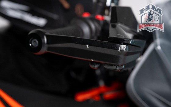 Gebrauchtmotorrad KTM 1290 Super Duke GT - Bild 16