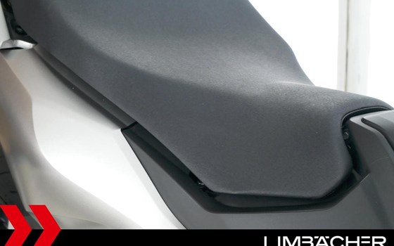 Gebrauchtmotorrad Honda Forza 750 - Bild 19