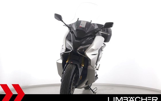 Gebrauchtmotorrad Honda Forza 750 - Bild 3