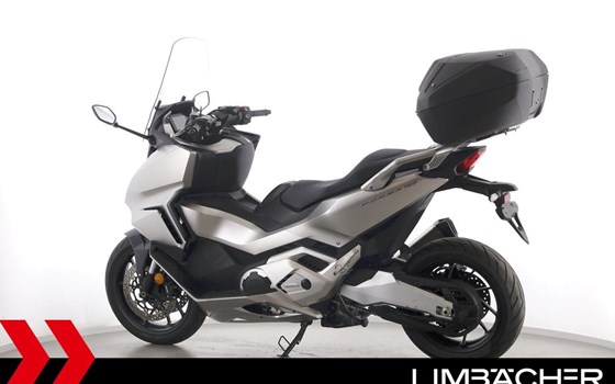 Gebrauchtmotorrad Honda Forza 750 - Bild 6