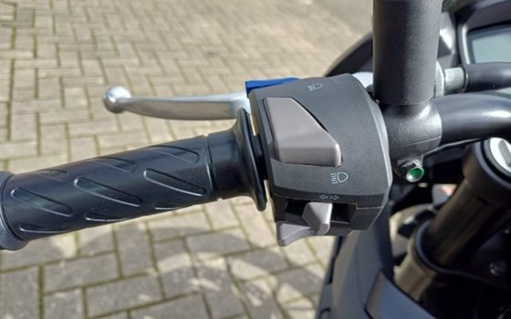 Neufahrzeug Aprilia Tuono 125 - Bild 10