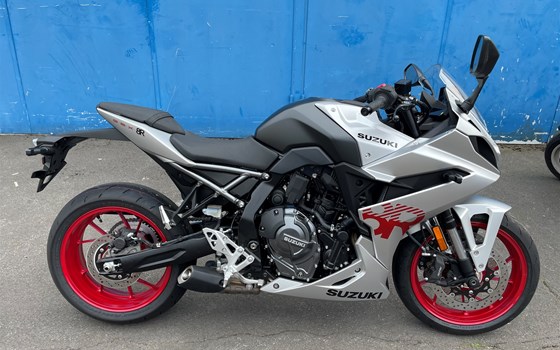 Neufahrzeug Suzuki GSX-8R - Bild 1