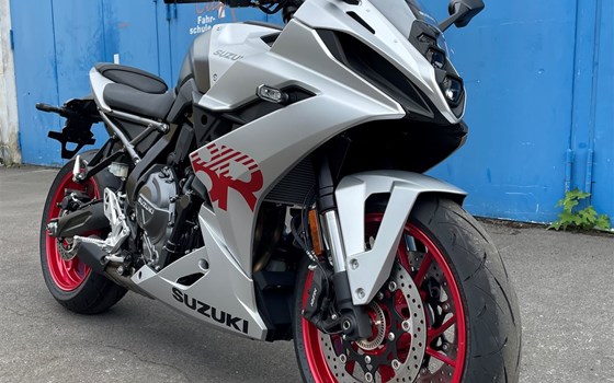 Neufahrzeug Suzuki GSX-8R - Bild 2