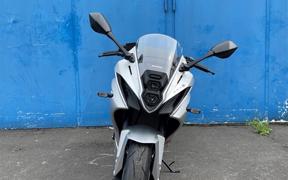 Neufahrzeug Suzuki GSX-8R - Bild 4