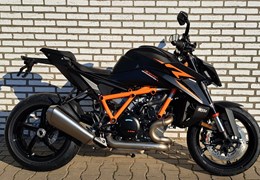 Neumotorrad KTM 1390 Super Duke R