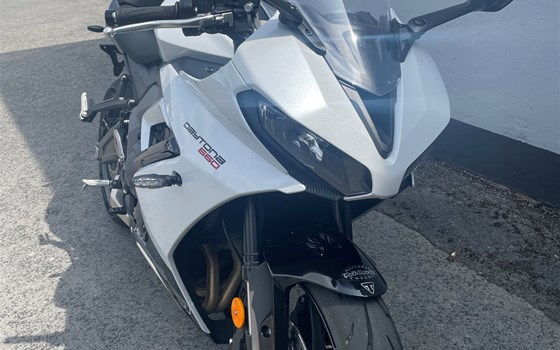 Gebrauchtmotorrad Triumph Daytona 660 - Bild 4
