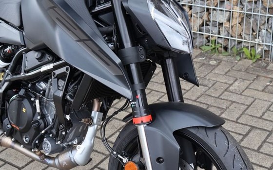 Neufahrzeug KTM 125 Duke - Bild 12