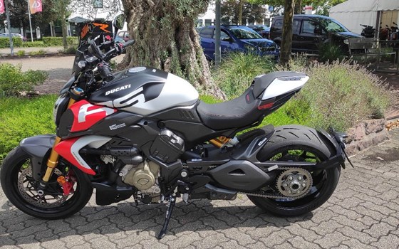 Gebrauchtmotorrad Ducati Diavel V4 RS - Bild 7