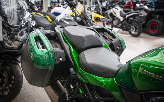 Gebrauchtmotorrad Kawasaki Ninja H2 SX SE - Bild 12