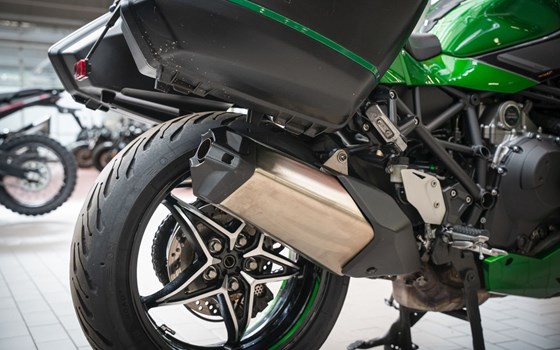 Gebrauchtmotorrad Kawasaki Ninja H2 SX SE - Bild 15