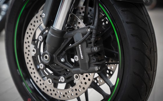 Gebrauchtmotorrad Kawasaki Z900 RS Cafe - Bild 12