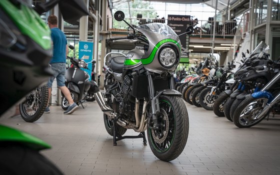 Gebrauchtmotorrad Kawasaki Z900 RS Cafe - Bild 2