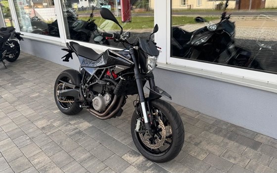 Gebrauchtmotorrad Husqvarna Nuda 900 - Bild 3