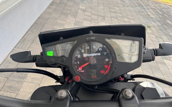 Gebrauchtmotorrad Husqvarna Nuda 900 - Bild 7