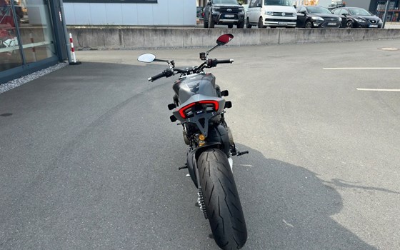 Gebrauchtmotorrad Ducati Streetfighter V4 S - Bild 6