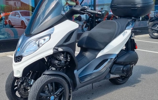 Piaggio MP3 300 HPE