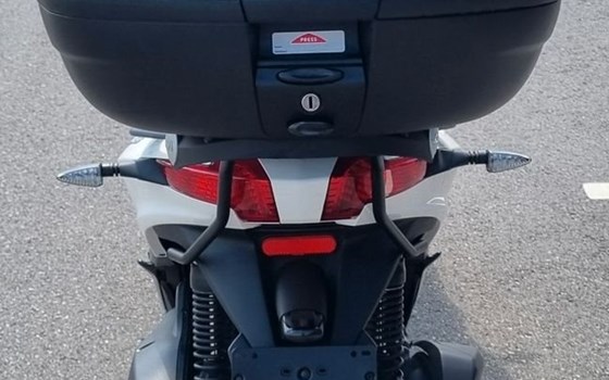 Gebrauchtmotorrad Piaggio MP3 300 HPE - Bild 4