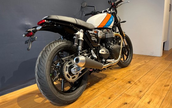 Gebrauchtmotorrad Triumph Speed Twin 900 - Bild 4