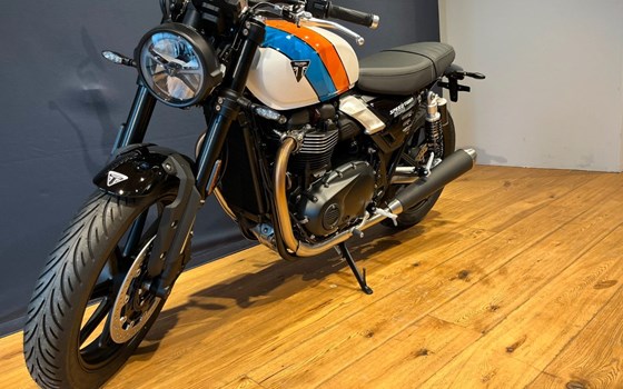 Gebrauchtmotorrad Triumph Speed Twin 900 - Bild 8