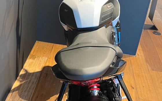Gebrauchtmotorrad Triumph Trident 660 - Bild 3