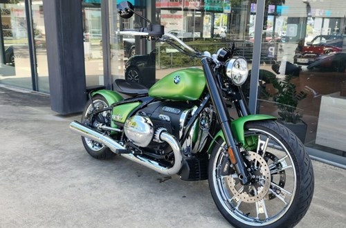 BMW R 18