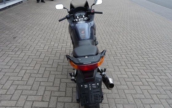 Gebrauchtmotorrad Honda CBF 600 S - Bild 8