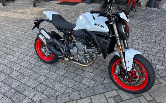 Gebrauchtmotorrad Ducati Monster - Bild 1