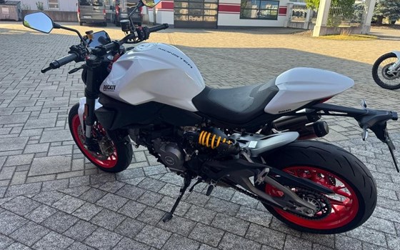 Gebrauchtmotorrad Ducati Monster - Bild 2