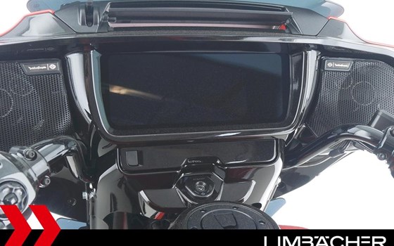 Gebrauchtmotorrad Harley-Davidson CVO Street Glide FLHXSE - Bild 26