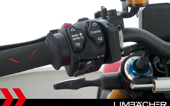 Gebrauchtmotorrad Ducati Streetfighter V4 S - Bild 24