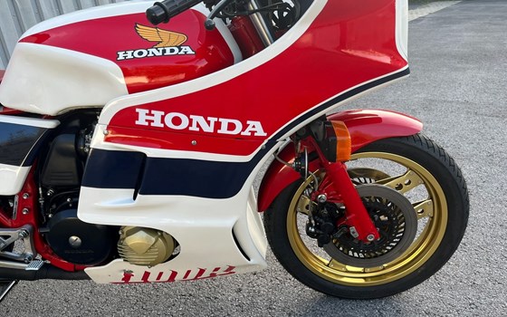 Gebrauchtmotorrad Honda CB 1100 R - Bild 12