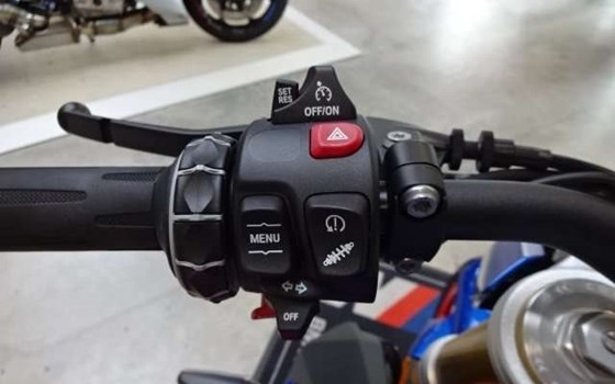 Gebrauchtmotorrad BMW F 900 R - Bild 11