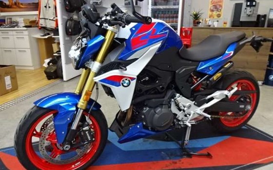 Gebrauchtmotorrad BMW F 900 R - Bild 2