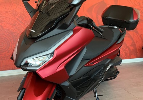 Honda Forza 350
