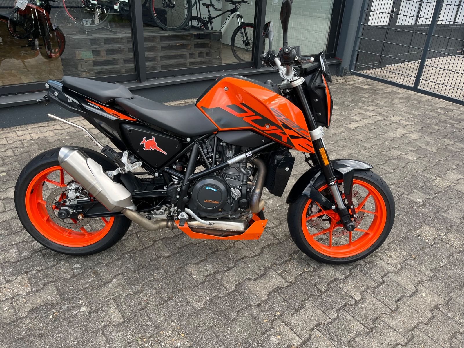 KTM 690 Duke