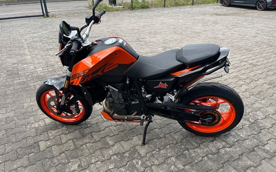 Gebrauchtmotorrad KTM 690 Duke - Bild 3
