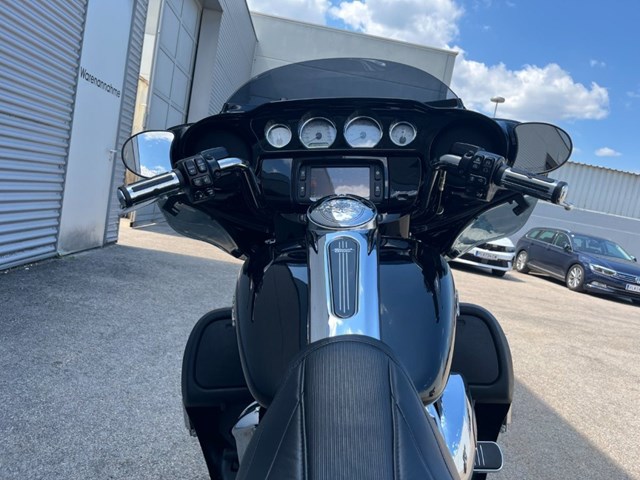 Harley-Davidson Touring Street Glide Special FLHXS (schwarz) - Bild 14