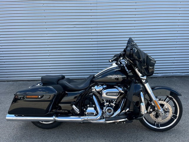 Harley-Davidson Touring Street Glide Special FLHXS (schwarz) - Bild 3