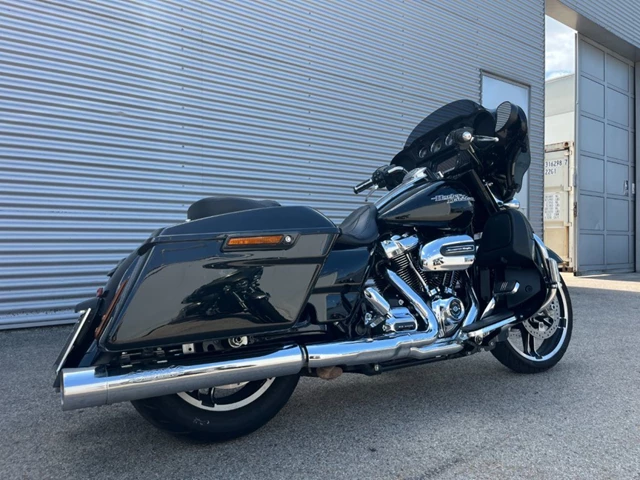 Harley-Davidson Touring Street Glide Special FLHXS (schwarz) - Bild 8