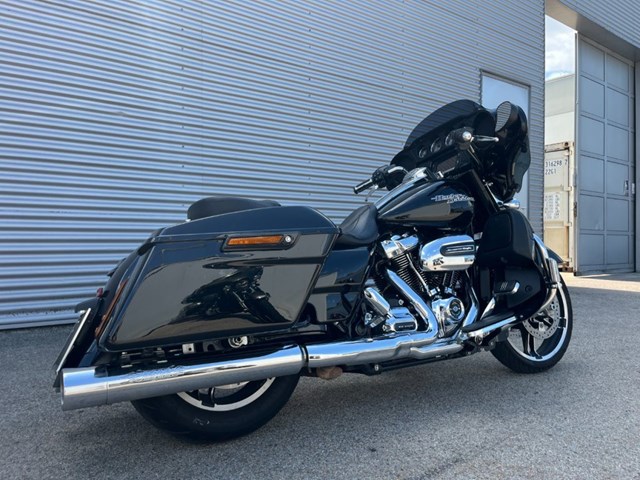 Harley-Davidson Touring Street Glide Special FLHXS (schwarz) - Bild 9