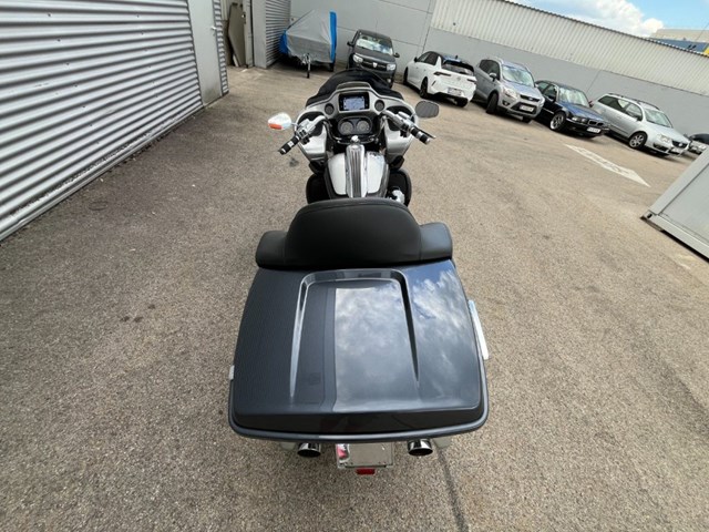 Harley-Davidson CVO Road Glide FLTRXSE (silber) - Bild 12
