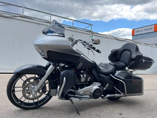 Harley-Davidson CVO Road Glide FLTRXSE (silber) - Bild 13