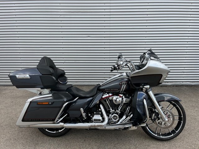 Harley-Davidson CVO Road Glide FLTRXSE (silber) - Bild 3