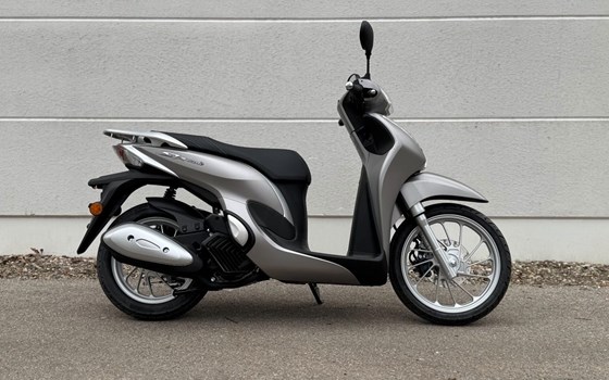 Gebrauchtmotorrad Honda SH Mode 125 - Bild 1